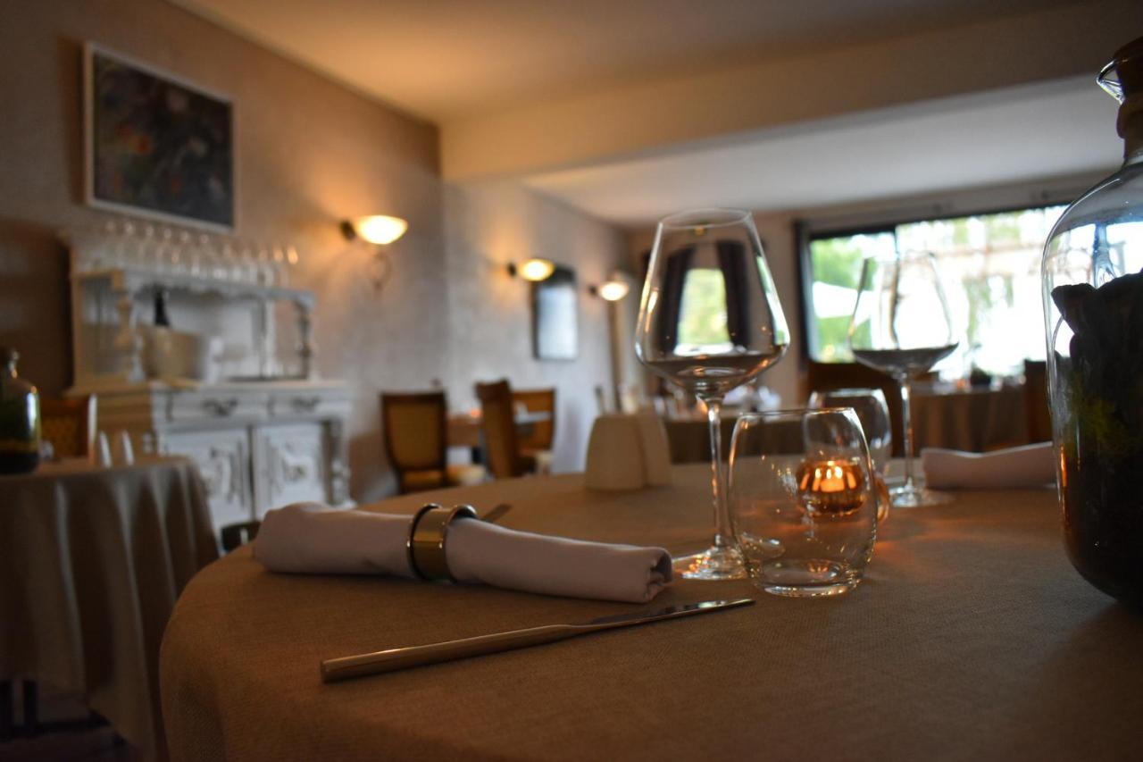 Le Cheval Blanc - Logis Hotel Giffaumont-Champaubert Buitenkant foto