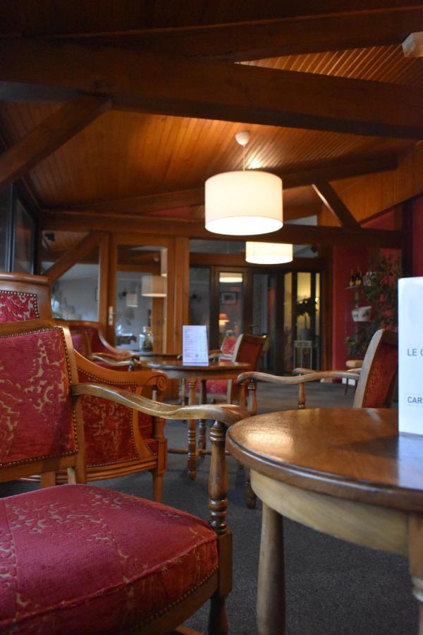 Le Cheval Blanc - Logis Hotel Giffaumont-Champaubert Buitenkant foto