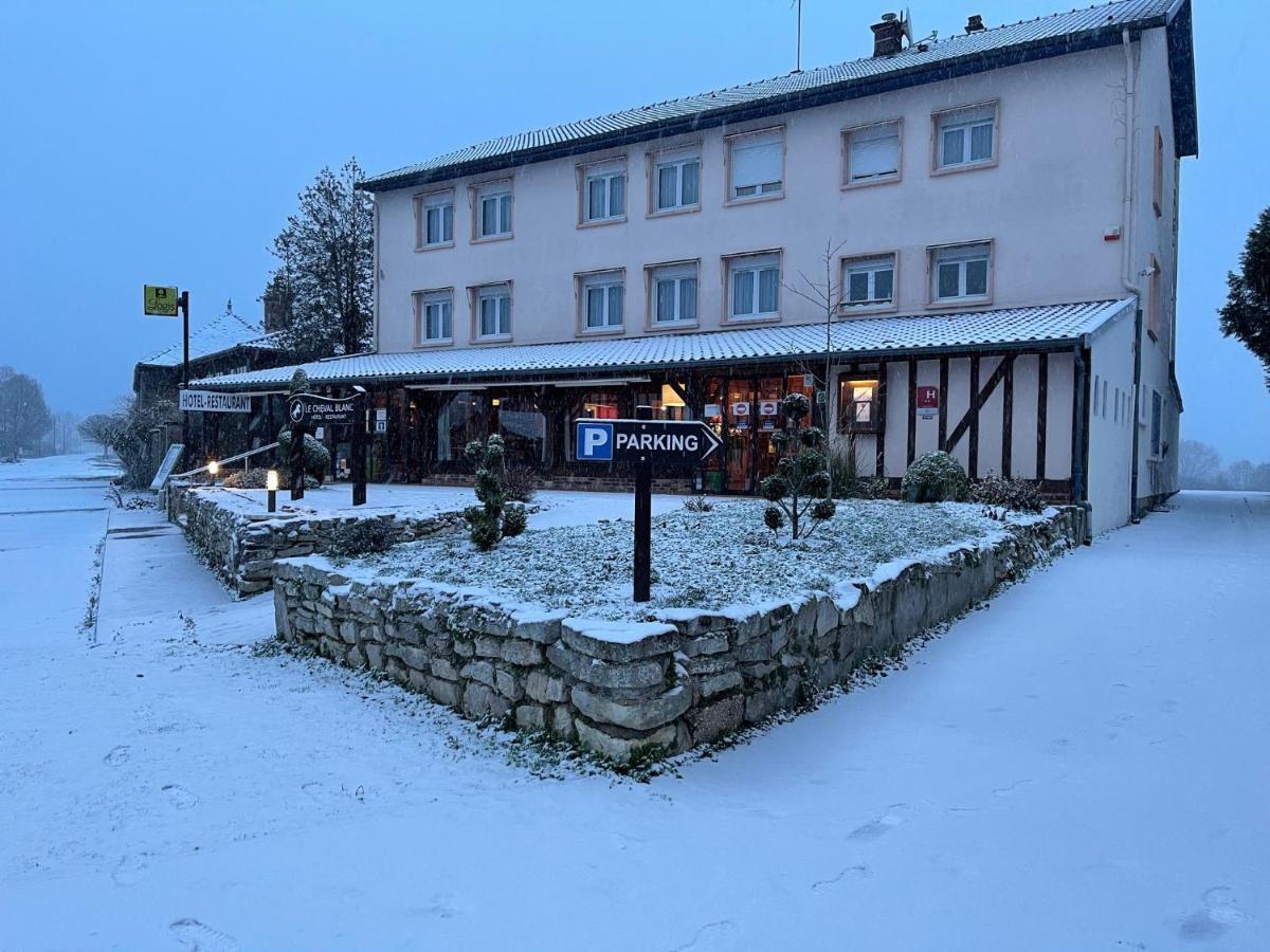 Le Cheval Blanc - Logis Hotel Giffaumont-Champaubert Buitenkant foto
