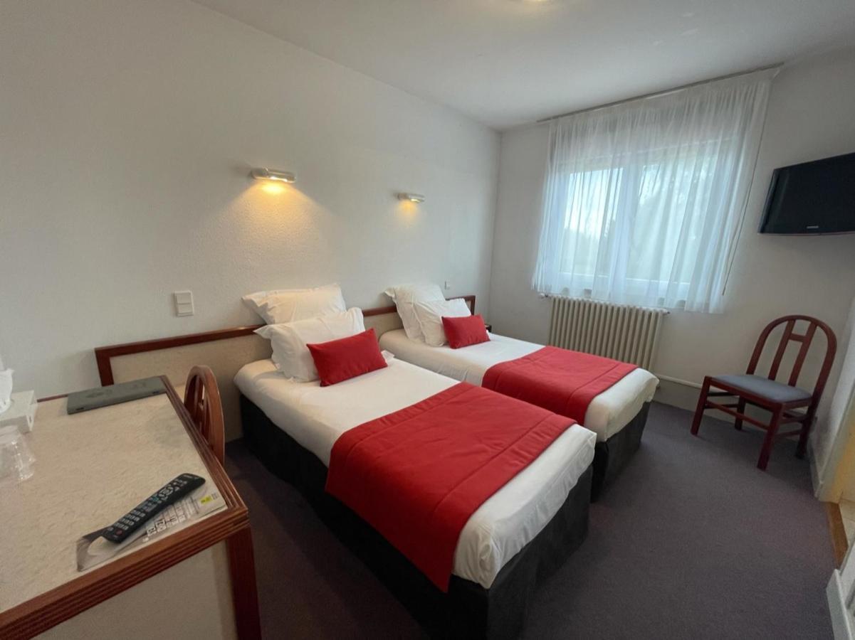 Le Cheval Blanc - Logis Hotel Giffaumont-Champaubert Buitenkant foto
