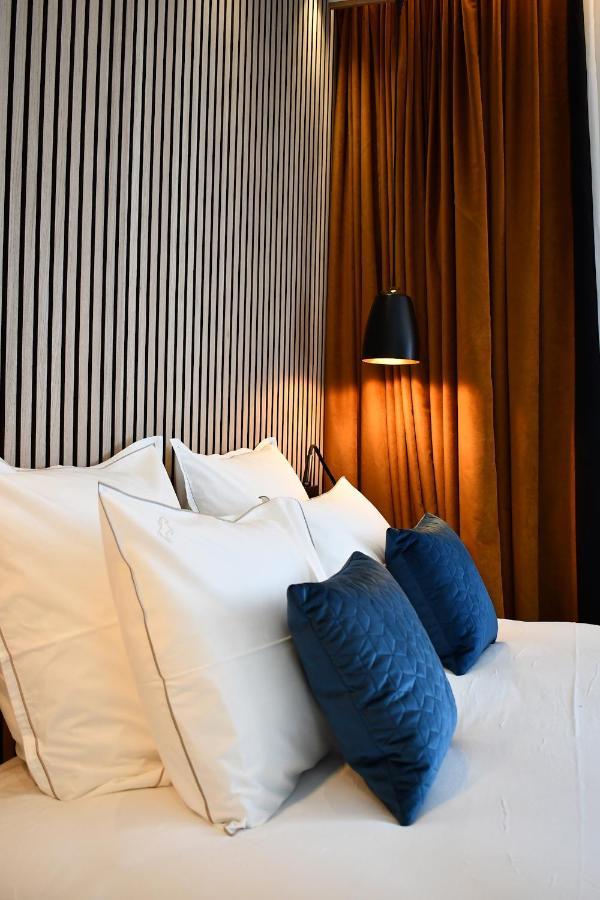 Le Cheval Blanc - Logis Hotel Giffaumont-Champaubert Buitenkant foto
