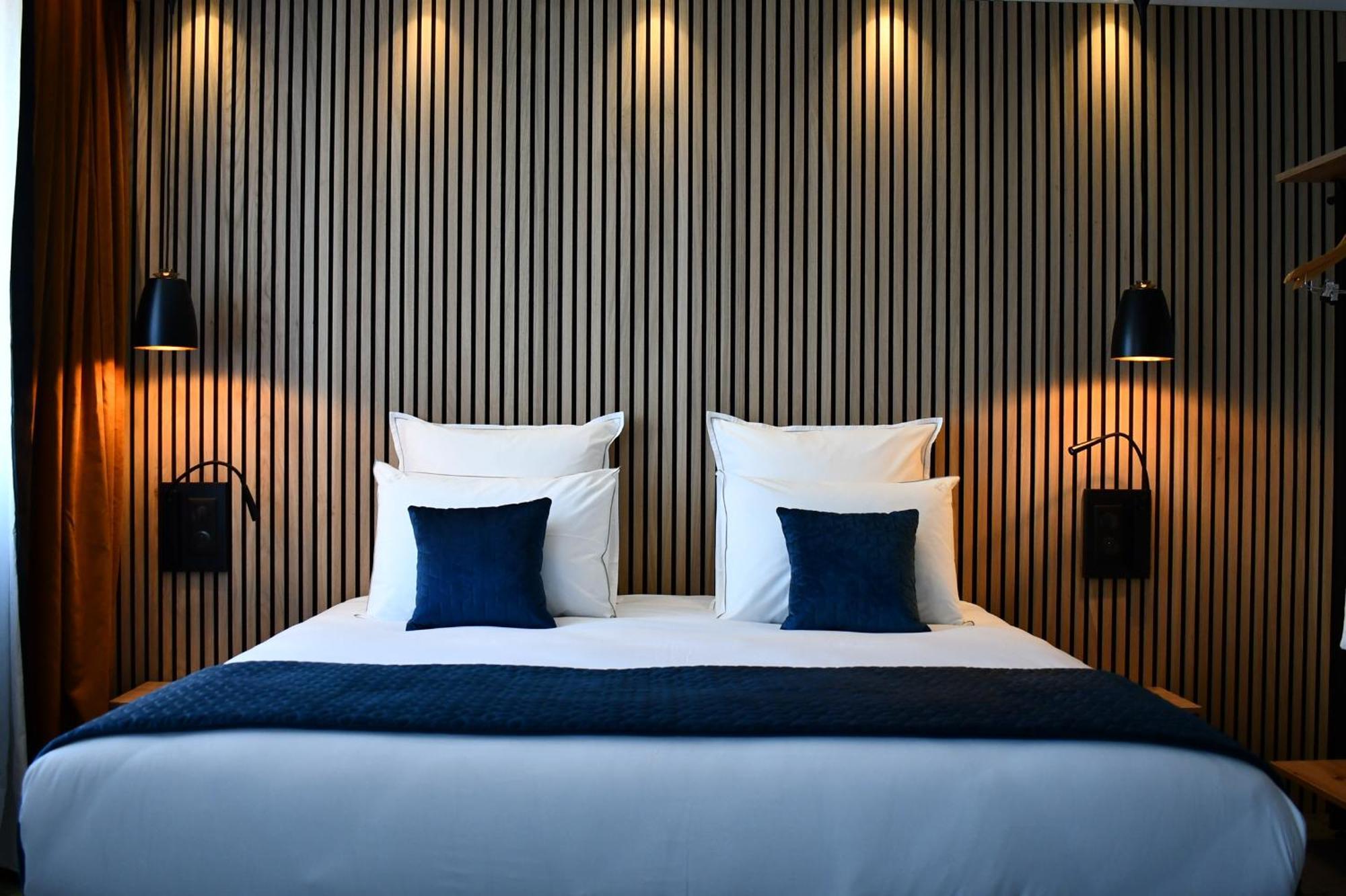 Le Cheval Blanc - Logis Hotel Giffaumont-Champaubert Buitenkant foto